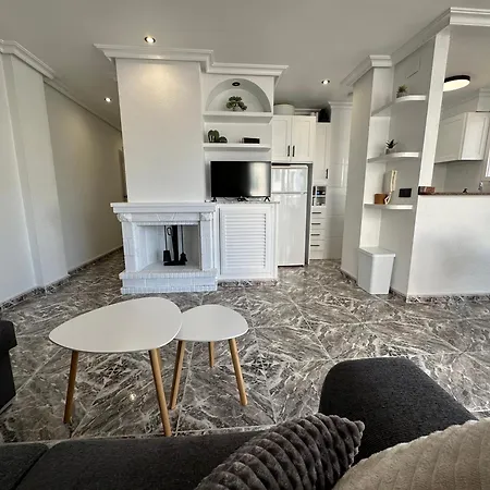 Seaview Penthouse Διαμέρισμα Τορεβιέχα